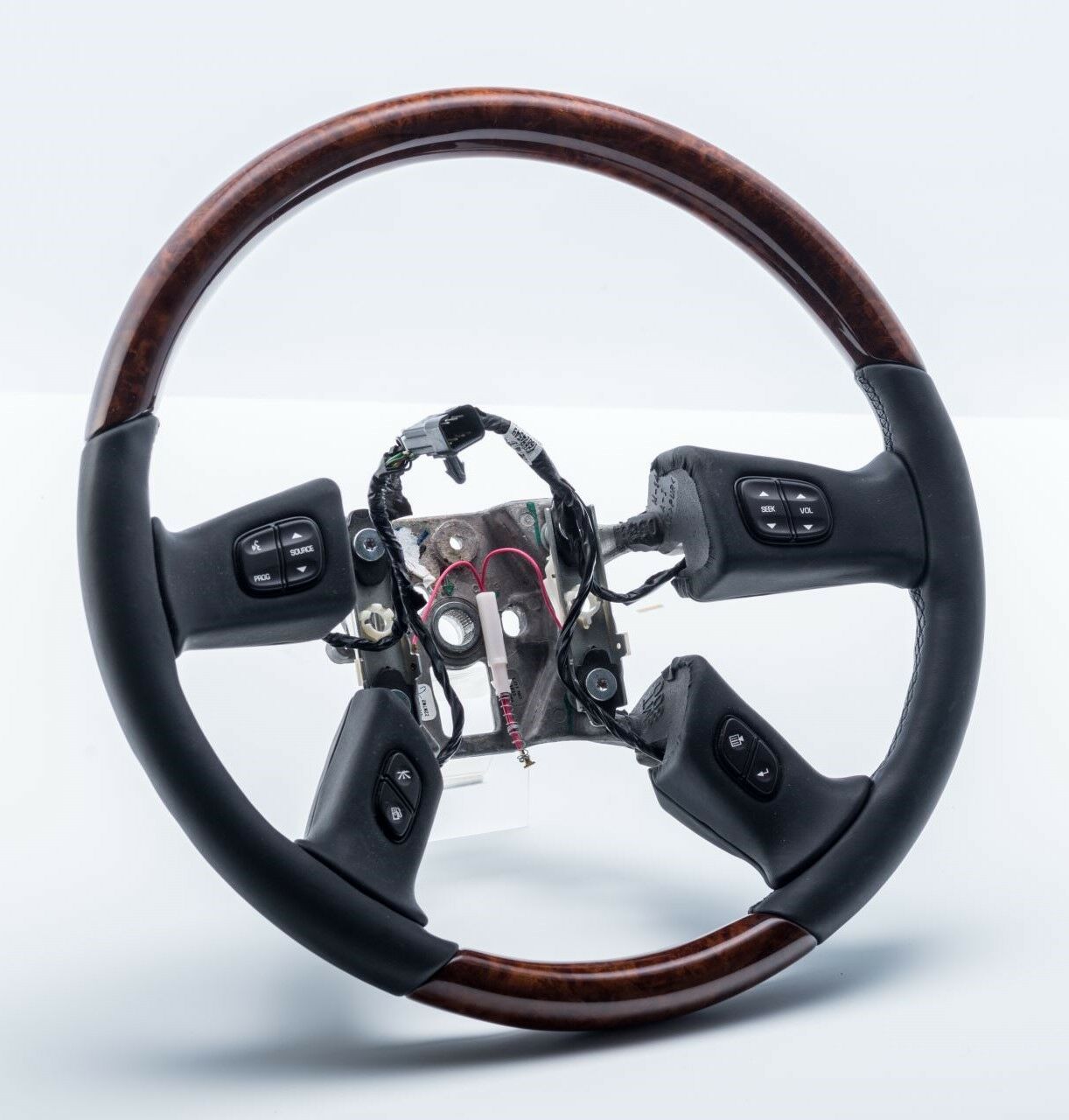 Chevy Trailblazer Tahoe Suburban Holz Lenkrad wood steering wheel volant de  bois – Autoparts63